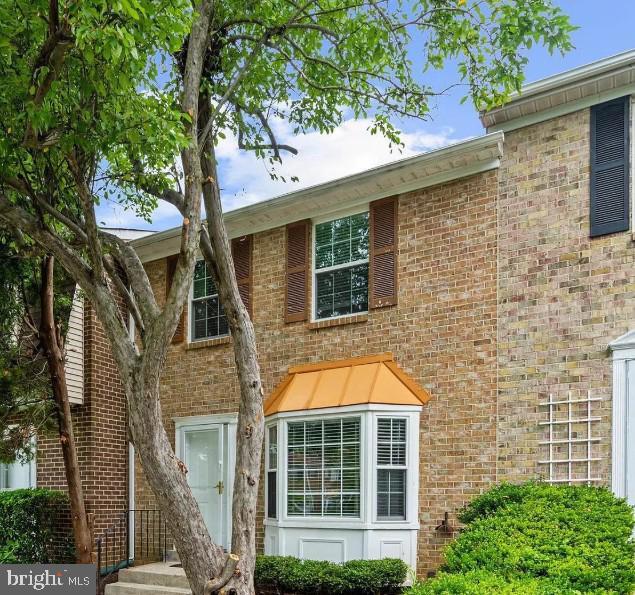 1073 Travis Ln, Gaithersburg