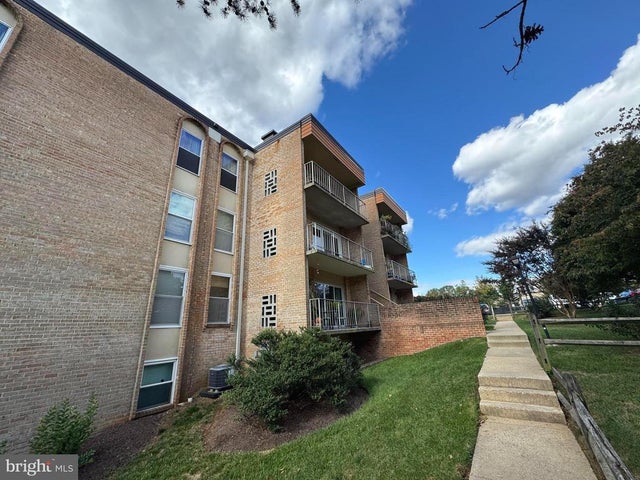 11919 Parklawn Dr #201, Rockville
