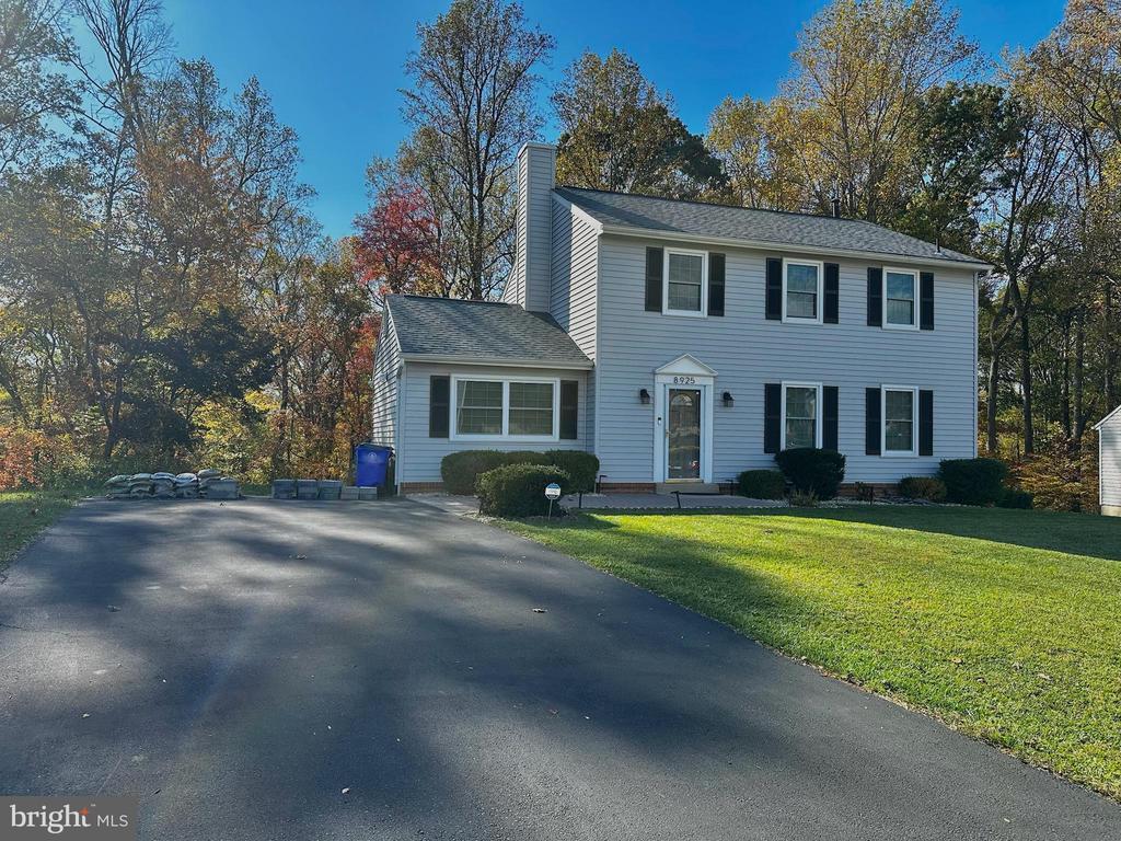 8925 Alliston Hollow Way, GAITHERSBURG