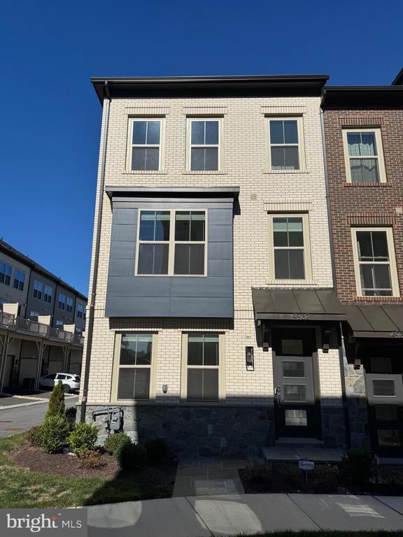 4932 Genome Aly, Rockville