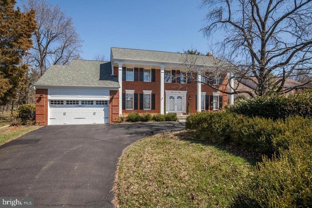 9915 Glen Road, Potomac