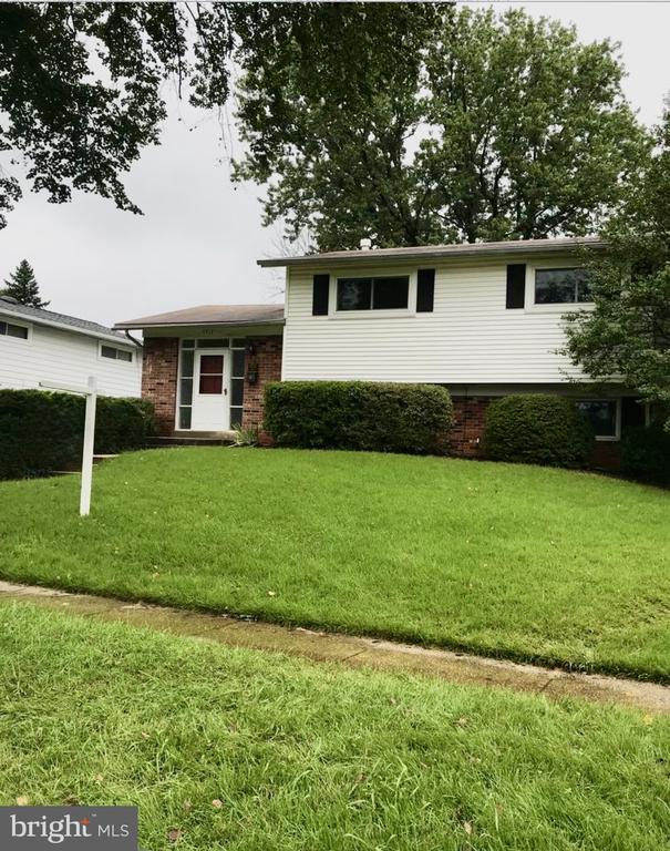 4917 Mccall St, Rockville