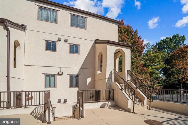 8934 Battery Pl #18, Bethesda