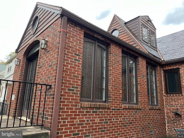 8904 Grant St, Bethesda