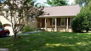 1015 Farm Haven Dr, Rockville