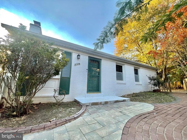 8614 Ridge Rd, Bethesda