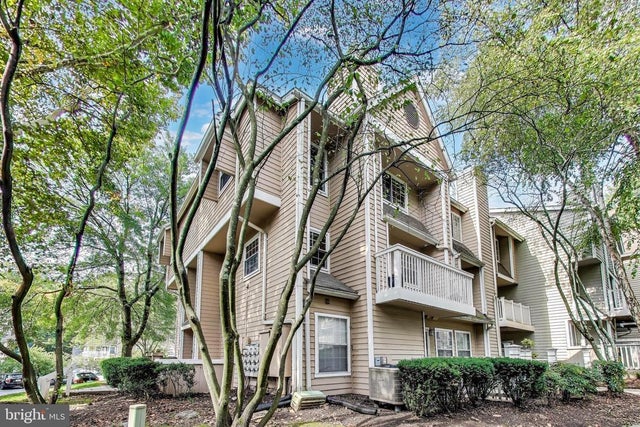 5821 Inman Park Cir #918, Rockville