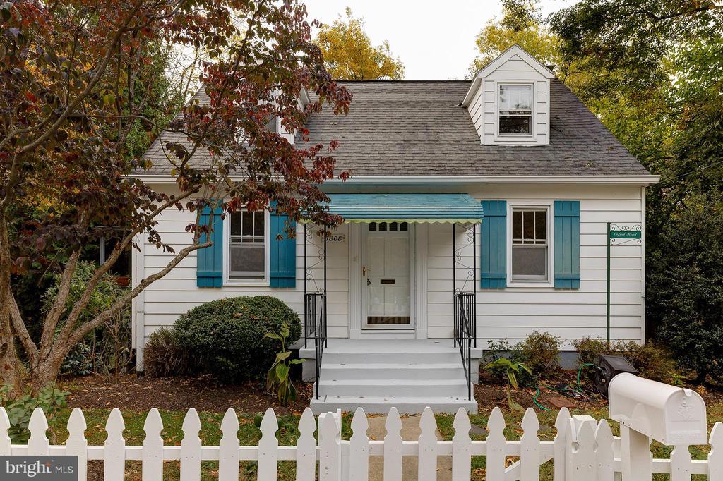 5808 Oxford Rd, GLEN ECHO