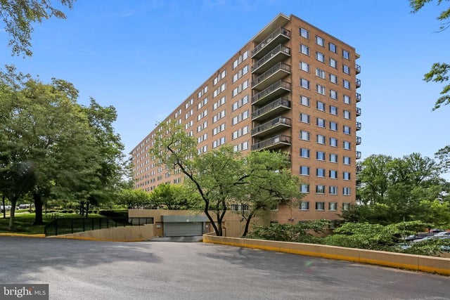 1900 Lyttonsville Rd #802, Silver Spring