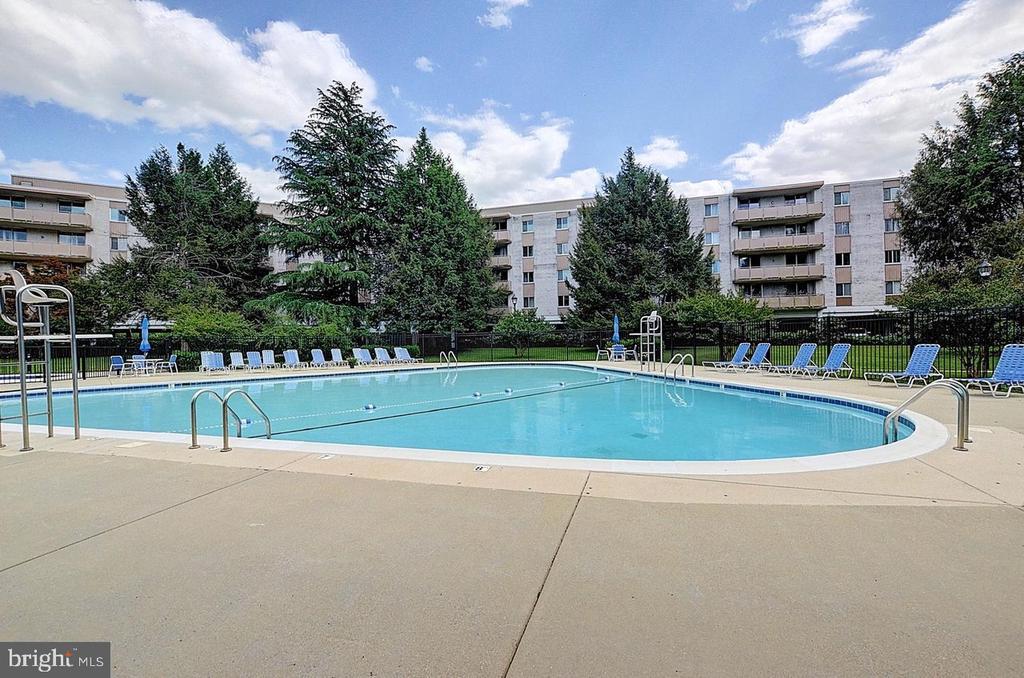 7501 Democracy Blvd #b-432, BETHESDA