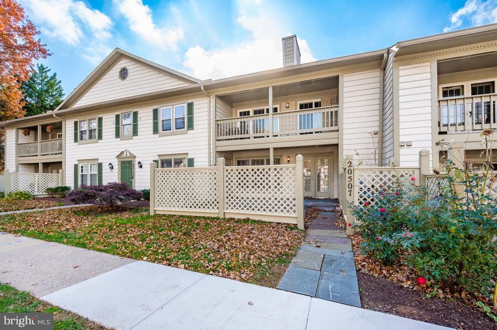 20507 Shadyside Way #10-1, GERMANTOWN