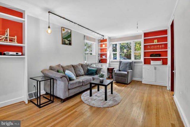 10021 Tenbrook Dr, Silver Spring