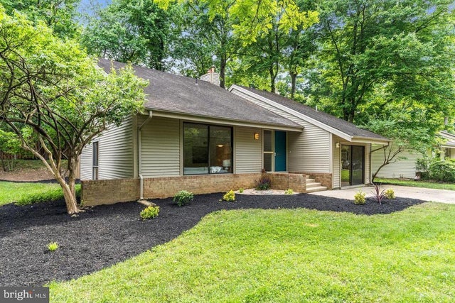 10 Tapiola Ct, Rockville