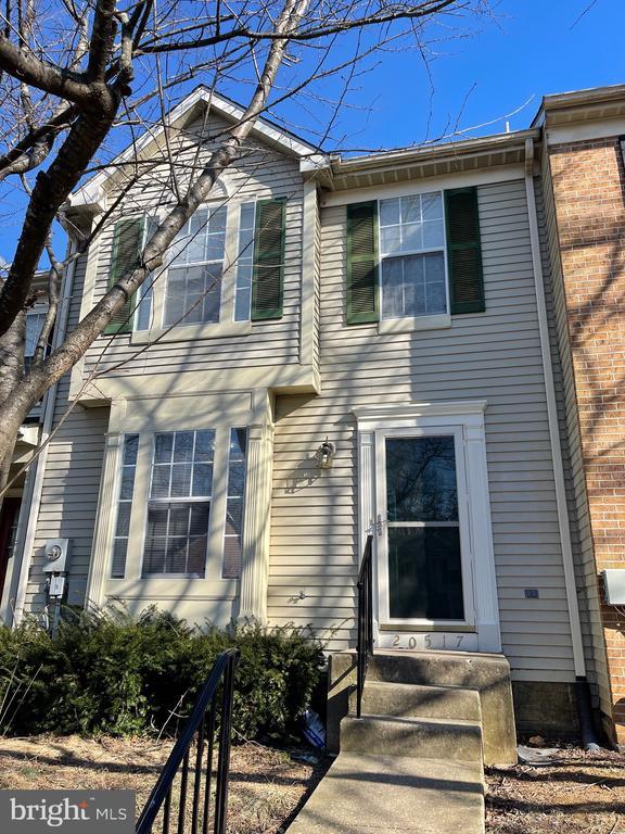 20517 Lowfield Dr, Germantown