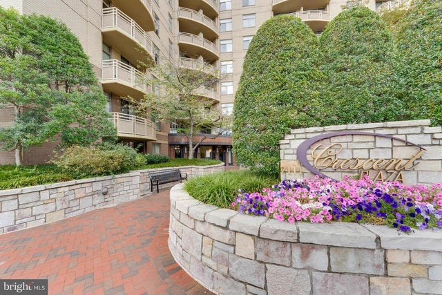 7111 Woodmont Ave #608, Bethesda