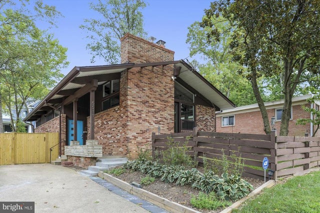 5511 Huntington Pkwy, Bethesda