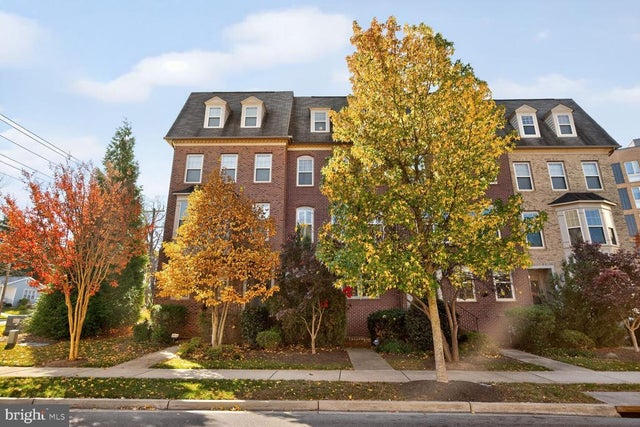 7902 Yellowstone Way, Rockville