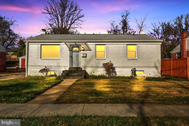 4715 Boiling Brook Pkwy, Rockville