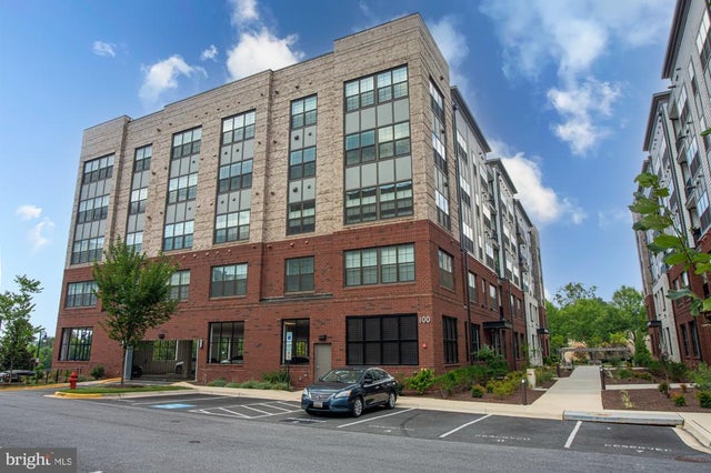 100 St. Ives #205, Oxon Hill