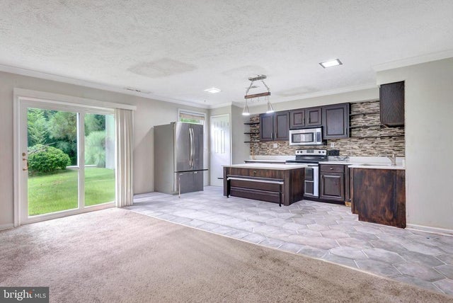 15584 Peach Walker Dr, Bowie