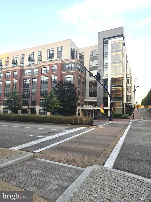 145 Riverhaven Dr #533, National Harbor