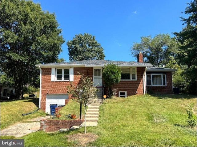 121 Cree Dr, Oxon Hill