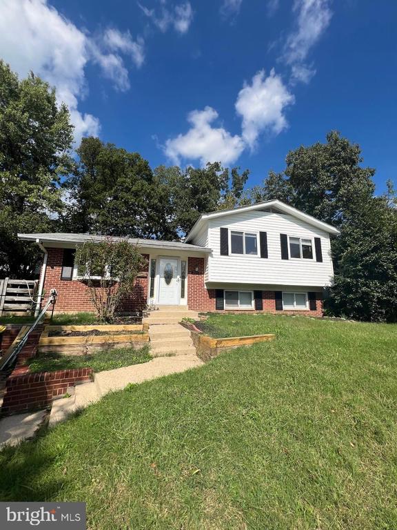 9004 Brightlea Ct, Lanham