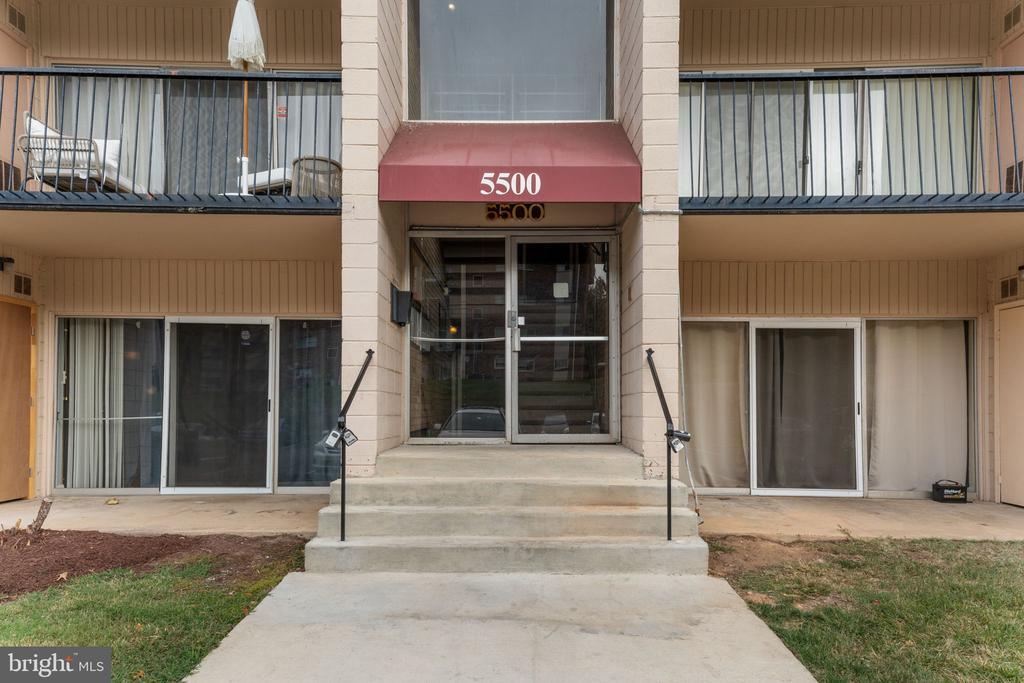 5500 Karen Elaine Dr #911, NEW CARROLLTON