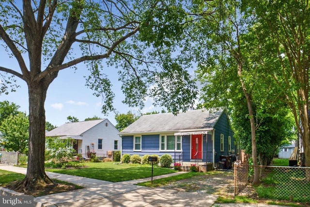 5014 Sheridan St, Riverdale