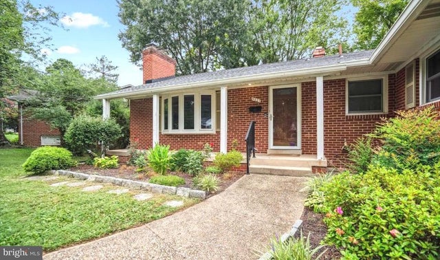 9321 Saint Andrews Pl, College Park