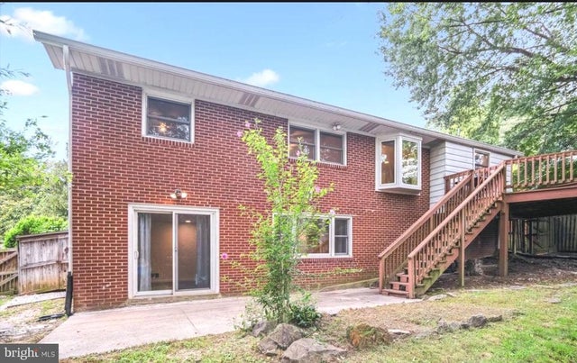 9321 B Saint Andrews Pl, College Park