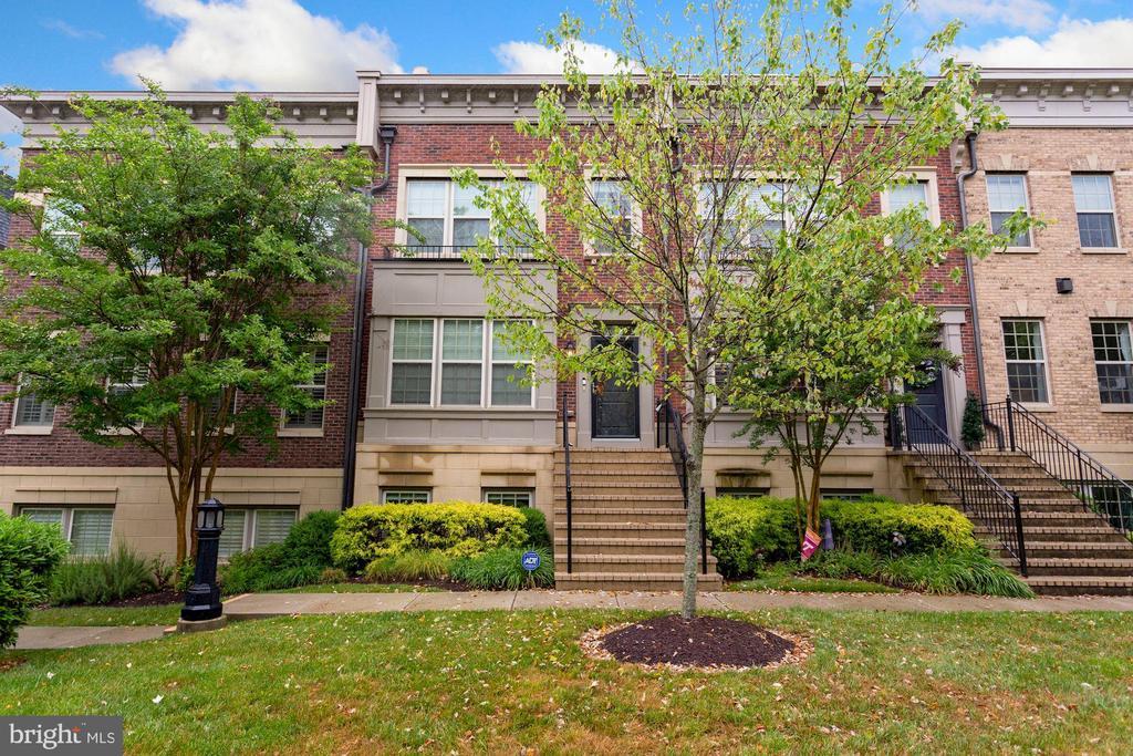 603 Overlook Park Dr, OXON HILL