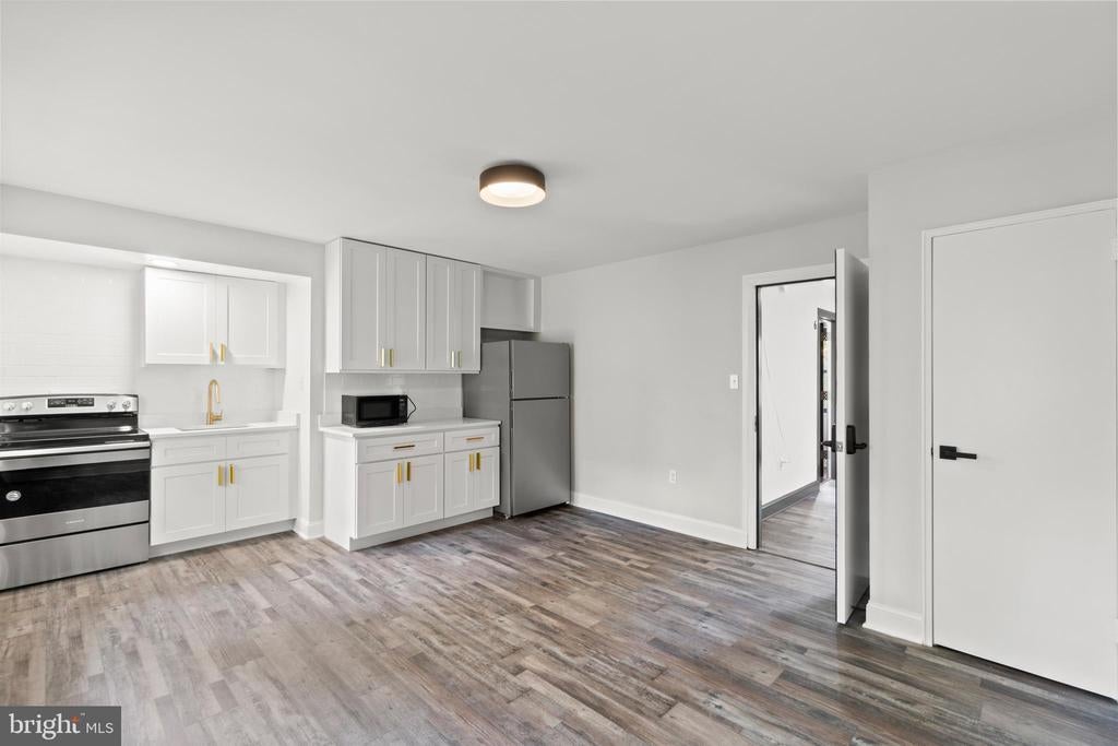 7404 Columbia Ave #2, COLLEGE PARK