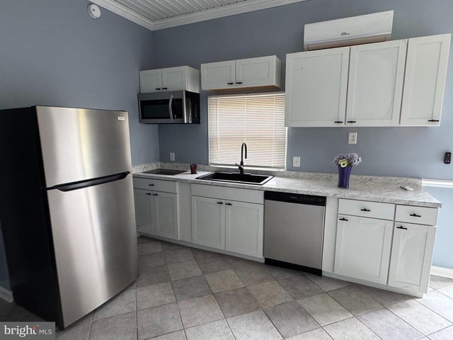 23786 Bill Dixon Rd, California