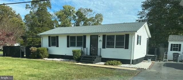 26326 Skyview Dr, Hollywood