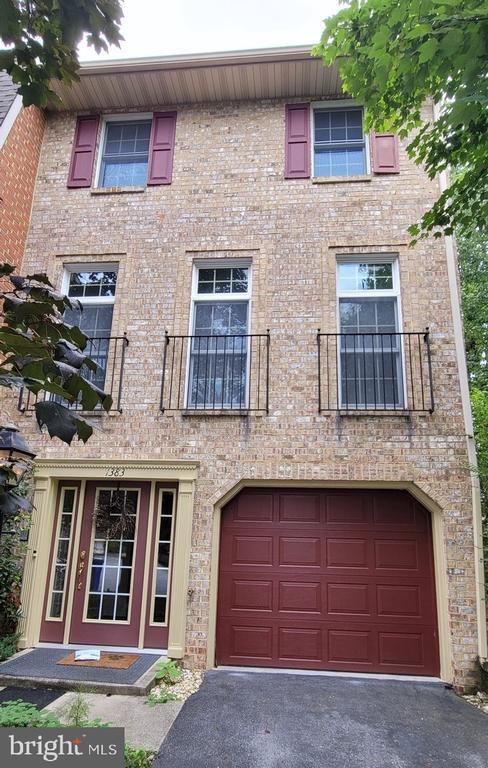 1383 Lindsay Ln, Hagerstown