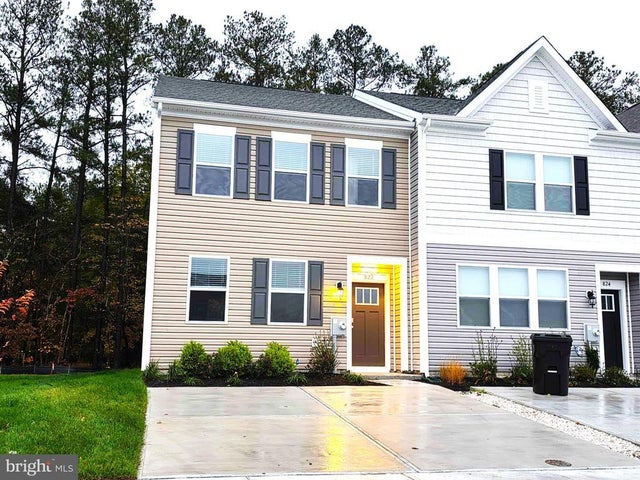 822 Mersey Ln, Salisbury