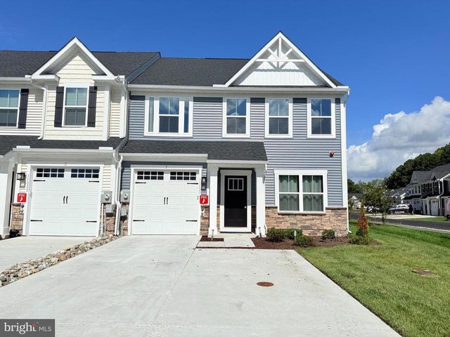 11020 Augusta Ln #3, Berlin