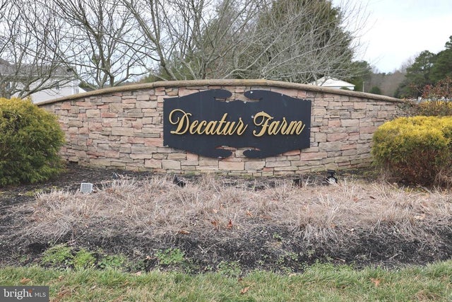 130 Intrepid Ln, Berlin