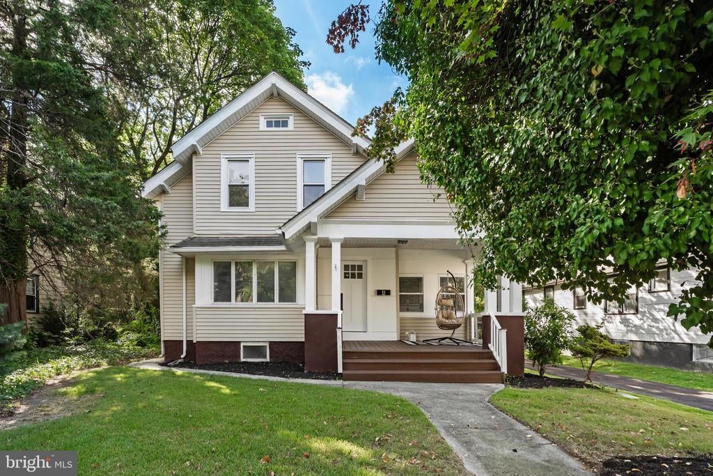 4 E Haddon Ave, OAKLYN