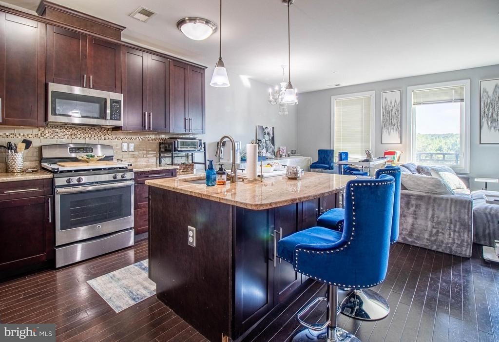 2330 Route 33 #315, ROBBINSVILLE