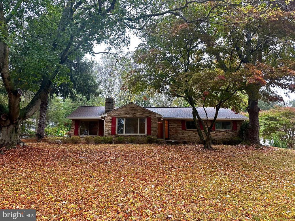 1 High Acres Drive, EWING