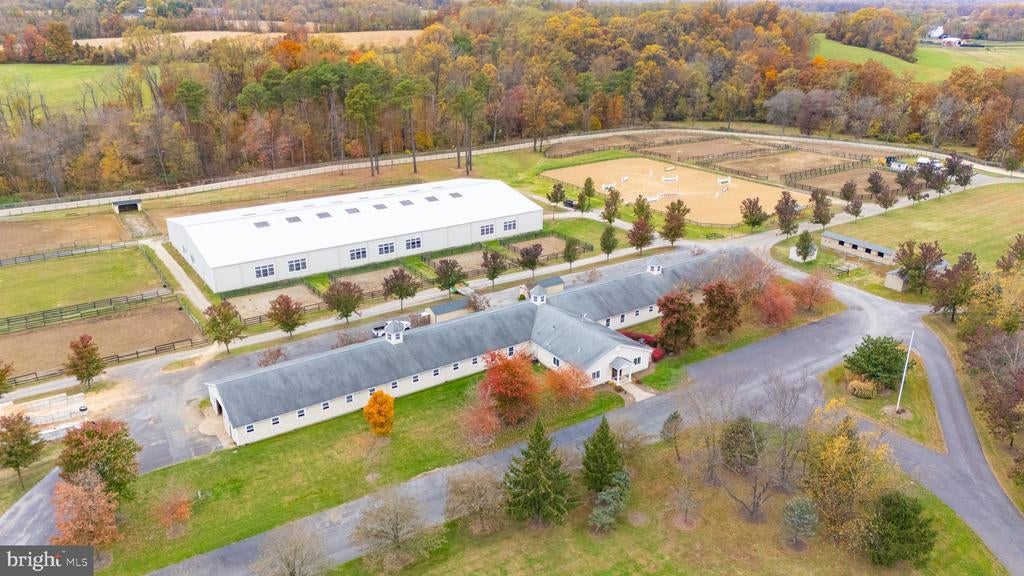 52 Hill Rd, ALLENTOWN