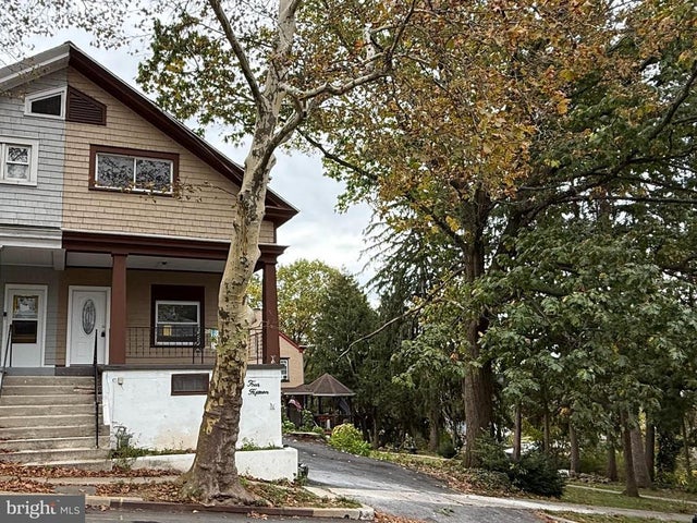 415 Woodside Ave, Reading