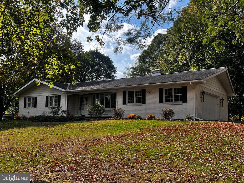 354 Fry Ave, ROBESONIA