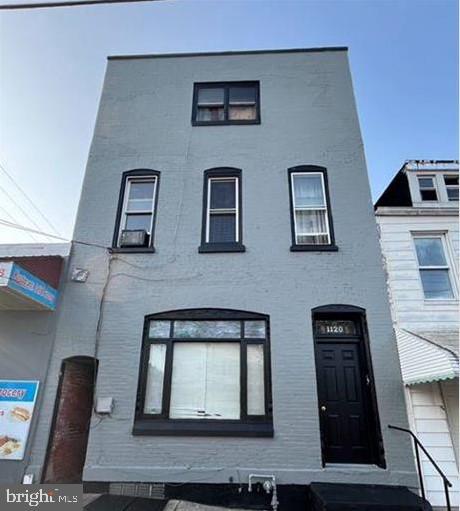 1120 Elm St #2r, READING