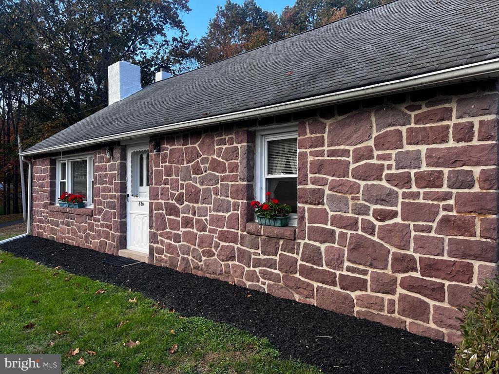 636 Ridgeway Rd, BIRDSBORO