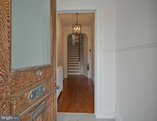 18 W Bridge St, New Hope