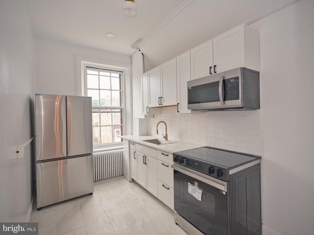 18 W Bridge St, NEW HOPE