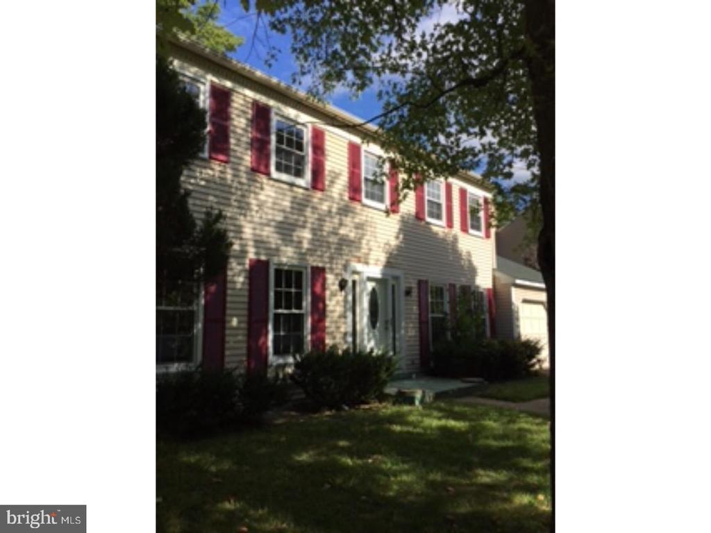 1 Maple Point Dr, LANGHORNE